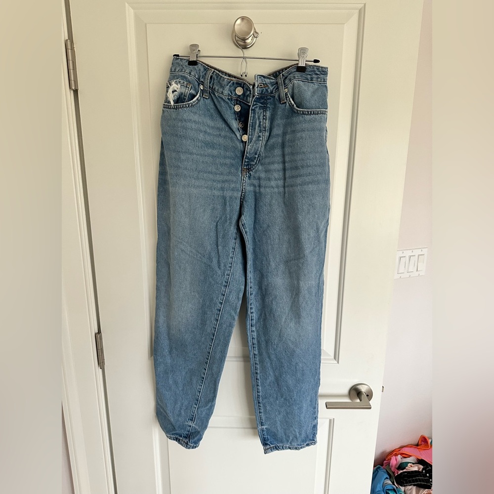 Forever 21 Loose High Waisted Mom Jeans